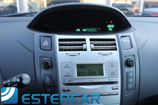 TOYOTA Yaris usata, con Specchietti laterali elettrici