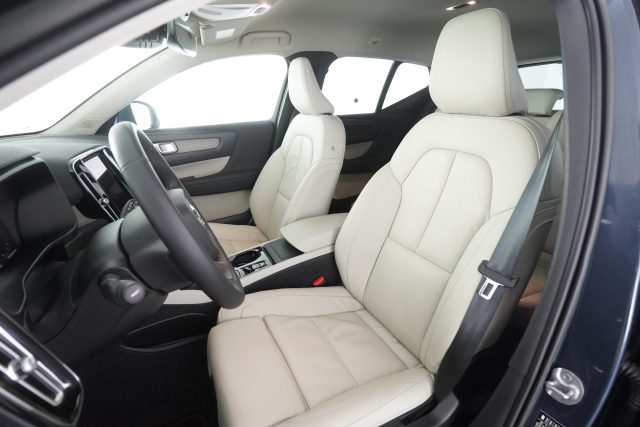 VOLVO XC40 usata 8