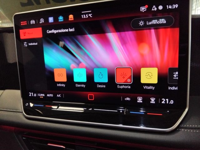 VOLKSWAGEN Tiguan usata 22