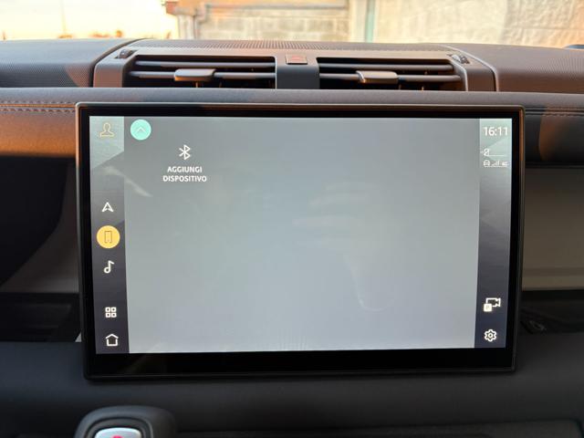 LAND ROVER Defender usata, con Luci diurne LED