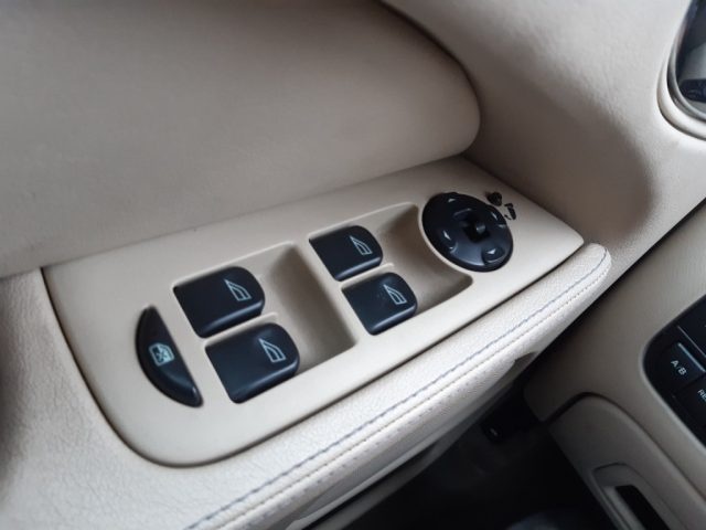 JAGUAR X-Type usata, con Interni in pelle