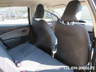TOYOTA Yaris usata, con Luce d