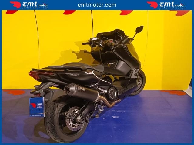 YAMAHA T-Max 560 usata 1