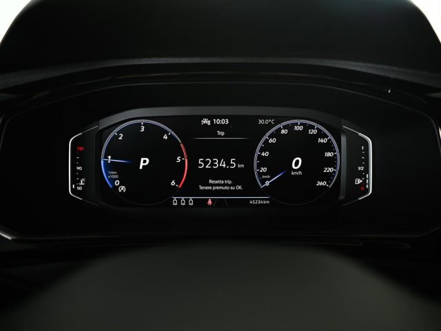 VOLKSWAGEN T-Roc usata, con Volante multifunzione