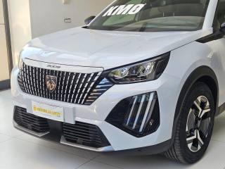 PEUGEOT 2008 usata, con Airbag