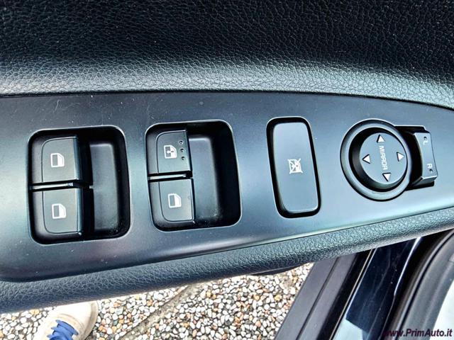 KIA Stonic usata, con Luci diurne LED