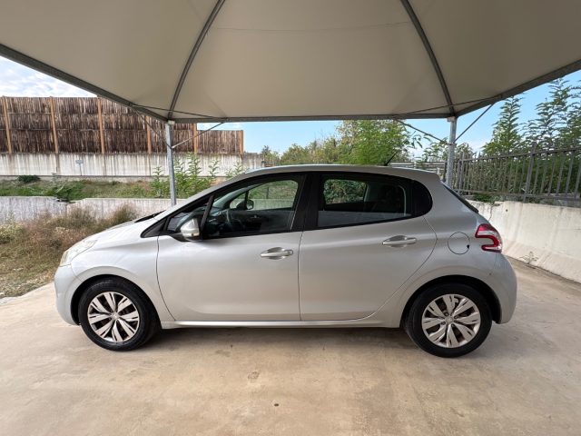 PEUGEOT 208 usata, con Boardcomputer