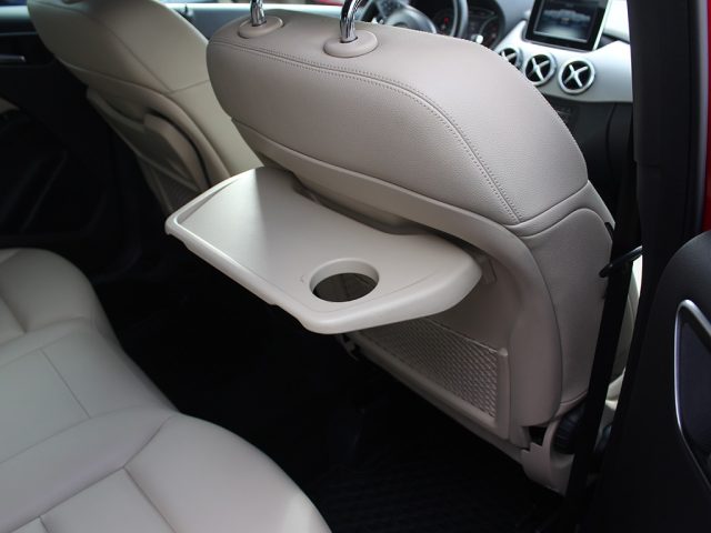 MERCEDES-BENZ B 180 usata, con Autoradio digitale