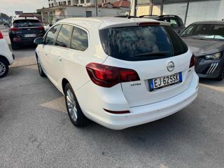 OPEL Astra usata, con Servosterzo