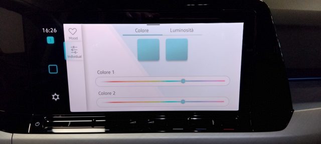 VOLKSWAGEN Golf usata, con Sensori di parcheggio posteriori