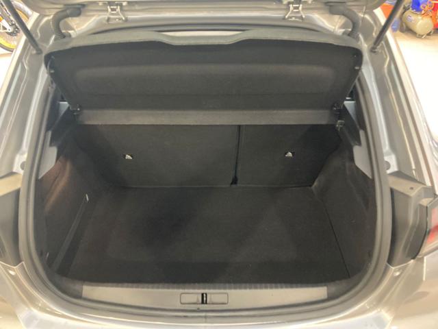 PEUGEOT 208 usata, con Park Distance Control