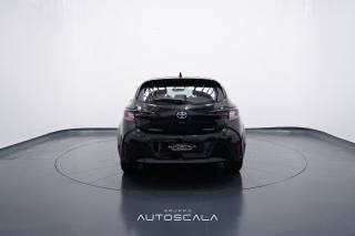 TOYOTA Corolla usata, con Autoradio