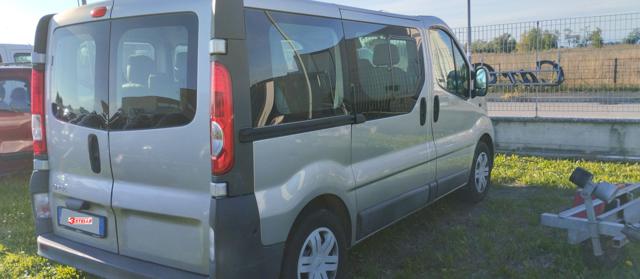 OPEL Vivaro usata, con Autoradio