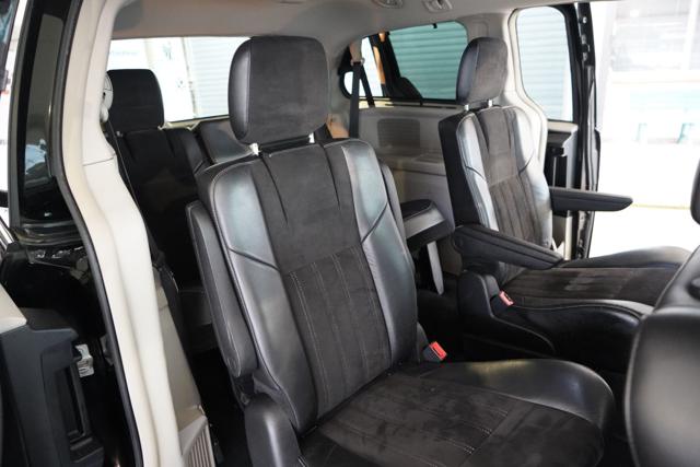 LANCIA Voyager usata, con Park Distance Control