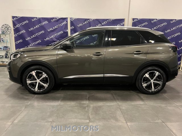 PEUGEOT 3008 usata, con Airbag testa