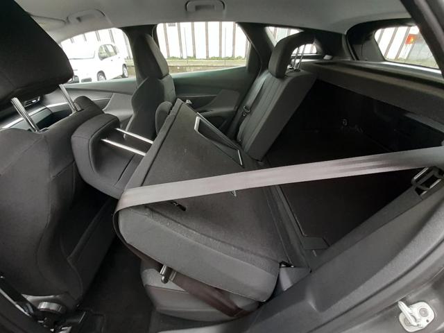 PEUGEOT 3008 usata, con Sistema di navigazione
