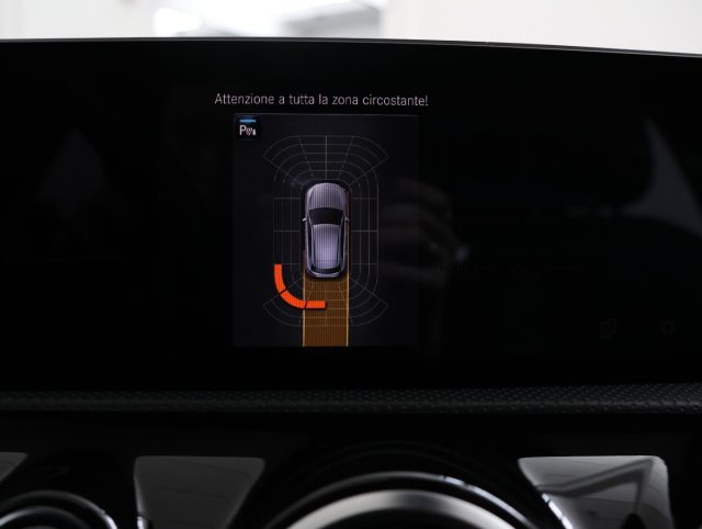 MERCEDES-BENZ A 200 usata, con Sensori di parcheggio posteriori