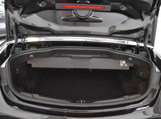 MERCEDES-BENZ E 220 usata, con Fari Xenon