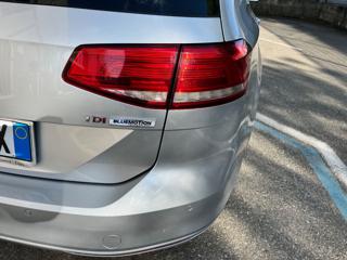 VOLKSWAGEN Passat Variant usata, con Airbag laterali