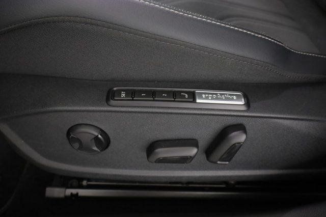 VOLKSWAGEN Golf usata 13