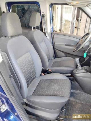 FIAT Doblo usata, con Sedile posteriore sdoppiato