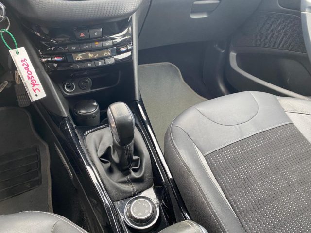PEUGEOT 2008 usata, con Controllo trazione