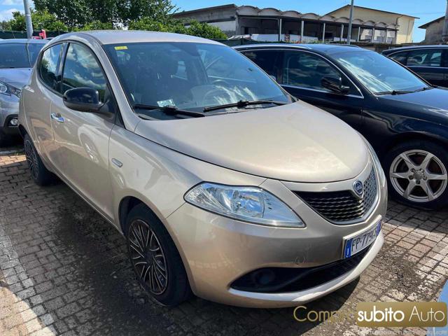LANCIA Ypsilon usata, con ABS
