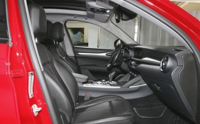 ALFA ROMEO Stelvio usata, con Autoradio