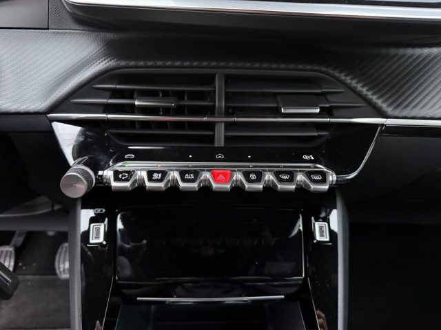 PEUGEOT 2008 usata, con Sensore di pioggia