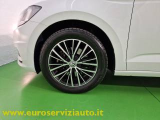 VOLKSWAGEN Touran usata 59