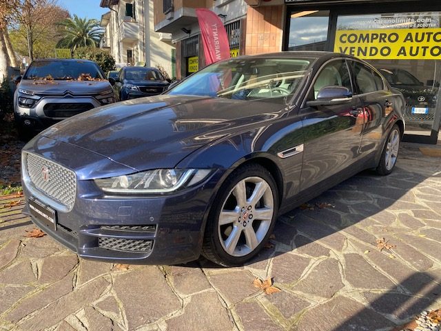 JAGUAR XE usata, con Airbag