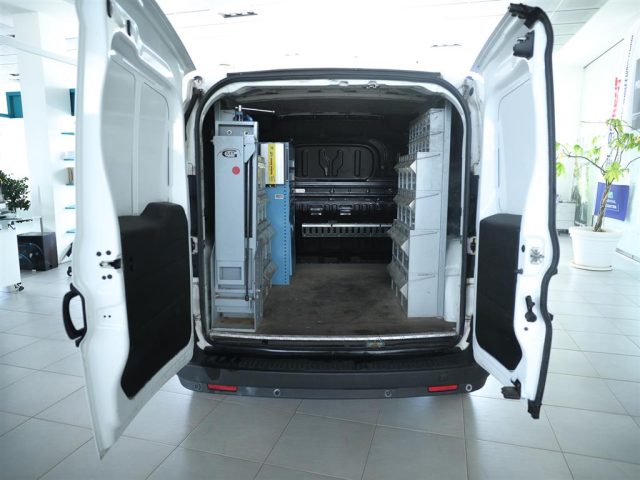 FIAT Doblo usata, con Hill holder