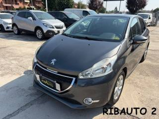 PEUGEOT 208 usata, con Volante in pelle