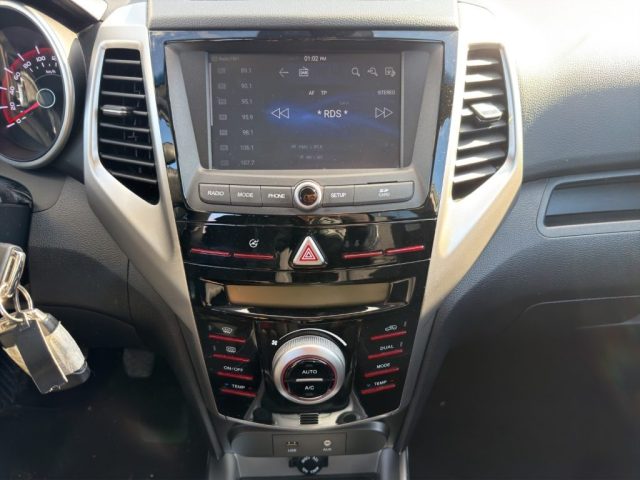 SSANGYONG Tivoli usata, con Volante in pelle