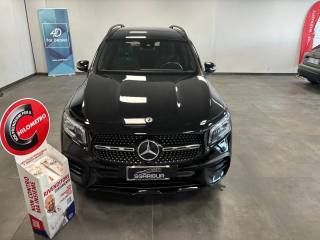 MERCEDES-BENZ GLB 200 usata, con Fari LED