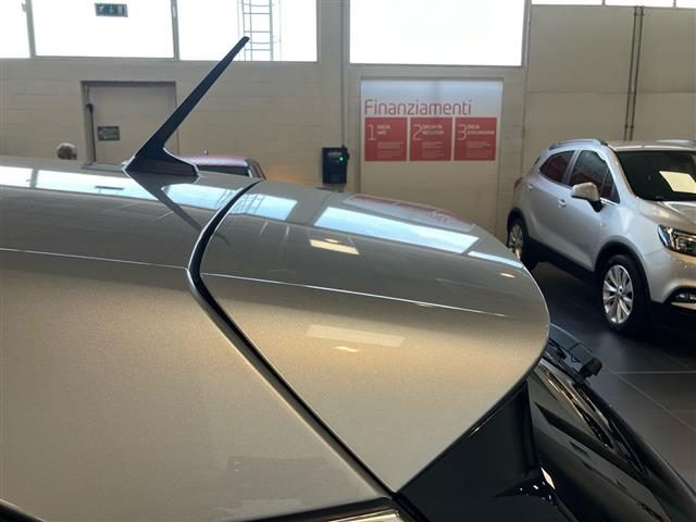 RENAULT Captur usata, con Hill holder