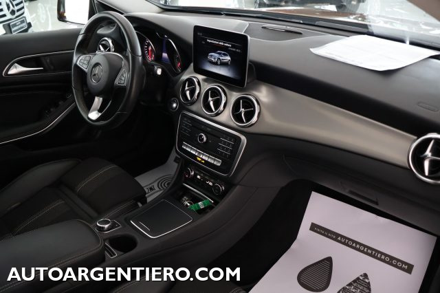 MERCEDES-BENZ GLA 200 usata, con Sensore di pioggia