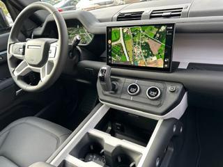 LAND ROVER Defender usata, con USB