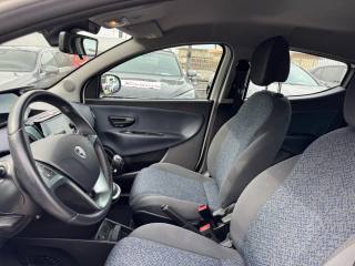 LANCIA Ypsilon usata, con ESP