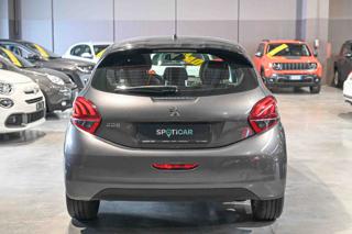 PEUGEOT 208 usata, con Autoradio