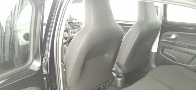 VOLKSWAGEN e-up! usata 60