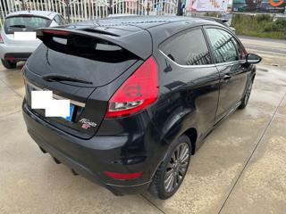 FORD Fiesta usata, con Autoradio