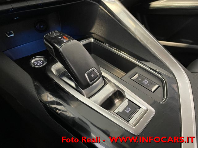 PEUGEOT 3008 usata, con Volante in pelle