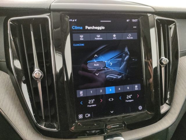 VOLVO XC60 usata, con Regolazione elettrica sedili
