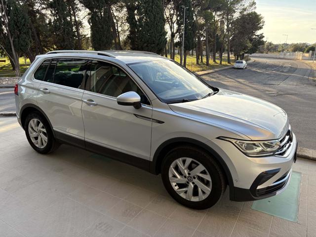 VOLKSWAGEN Tiguan usata, con Airbag laterali