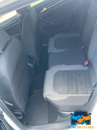 VOLKSWAGEN Golf usata, con Airbag Passeggero