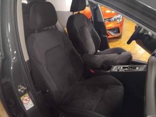 VOLKSWAGEN Golf usata, con Fari LED