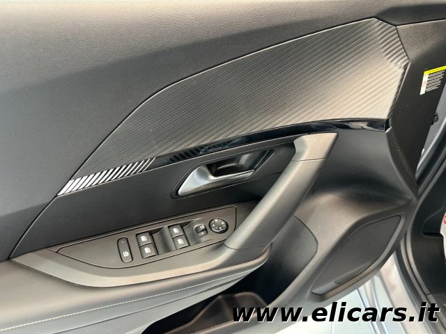 PEUGEOT 2008 usata, con Controllo automatico clima