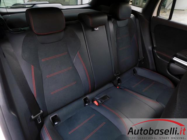 MERCEDES-BENZ GLA 200 usata, con Schermo multifunzione interamente digitale