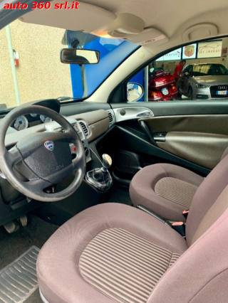 LANCIA Ypsilon usata, con Lettore CD